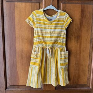 Like New Carter’s toddler girl’s dress 4T 100% cotton